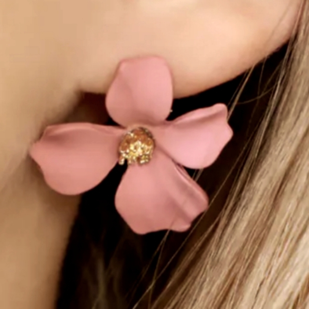 New Pink Flower Post Earrings 3D Floral Pretty Feminine Bohemian Flowers